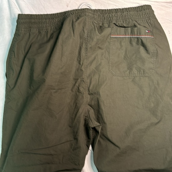 Tommy Hilfiger Men’s Forest Green Joggers Size XXL - Picture 7 of 7